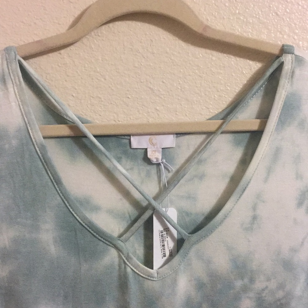 Dress - Picture 4 of 4
